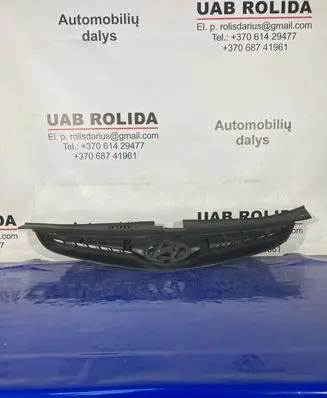 Hyundai i30 Front bumper upper radiator grill 863512R500
