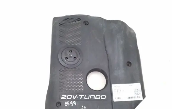 Volkswagen PASSAT B5 Engine cover (trim) 058103724P