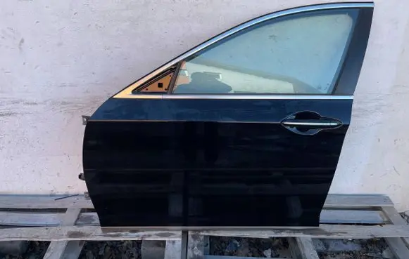 Hyundai Genesis Front door 76003B1000