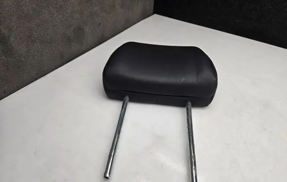 Volkswagen Crafter Front seat headrest 