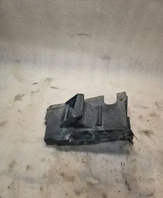 BMW 7 E38 Air intake duct part 