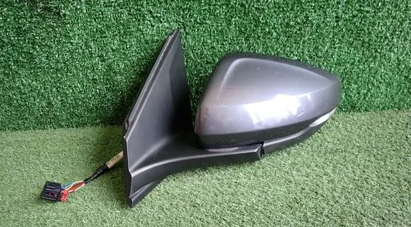 Volkswagen Polo VI Front door electric wing mirror 