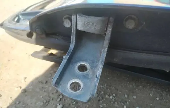 Front door upper hinge