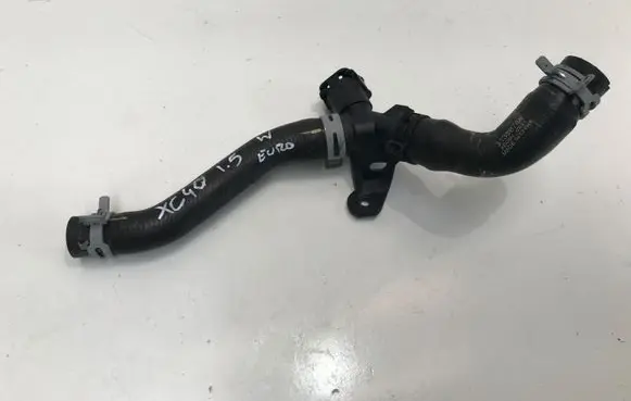 Volvo XC40 Engine coolant pipe/hose 31368788 32224224