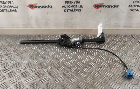 Mercedes-Benz C W205 Seat belt adjustment motor 308362899