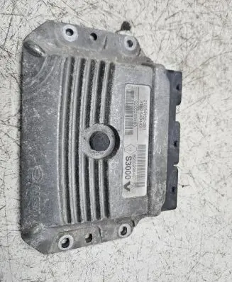 Renault Megane II Engine control unit/module 8200298463 215841533B1