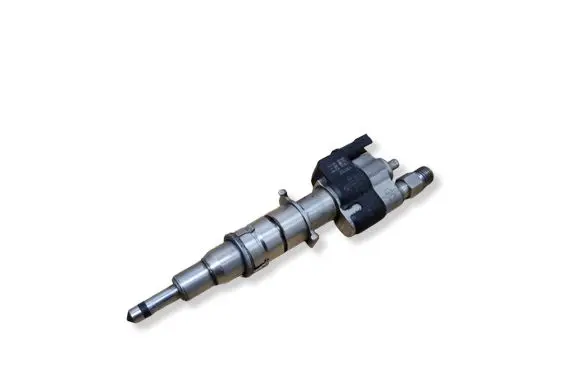 BMW X6 E71 Fuel injector 7585261 13537585261 8616079
