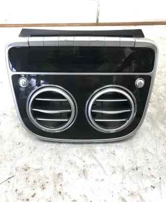 Rear air vent grill