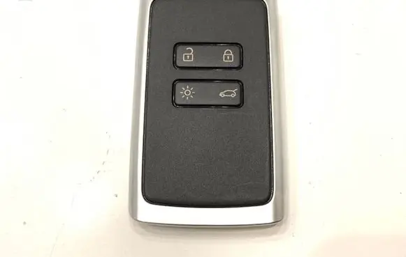 Renault Megane IV Ignition key/card 