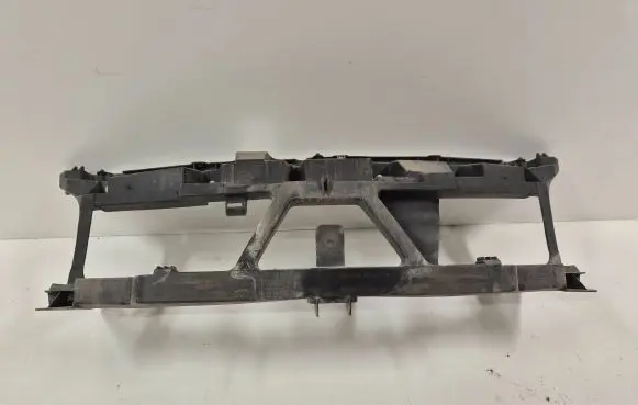Renault Scenic II - Grand scenic II Top upper radiator support slam panel 8200140174