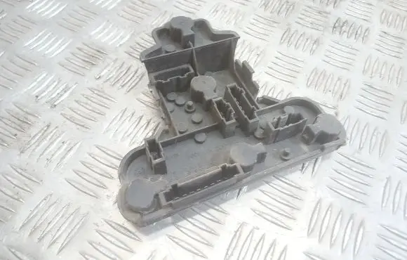 Volkswagen Golf III Tail light bulb cover holder 1H6945257