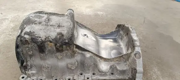 Jaguar XE Oil sump G4D36706AC D04YA