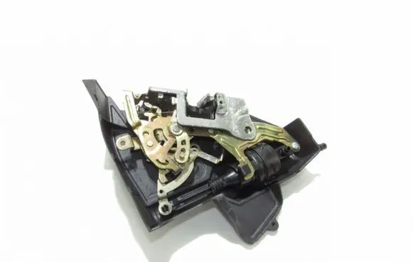 Mercedes-Benz C W204 Rear door lock 2027300635