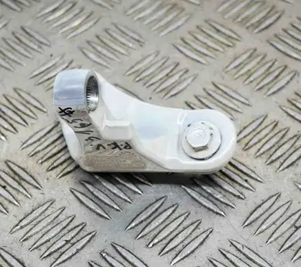 Mercedes-Benz A W176 Front door upper hinge A046572