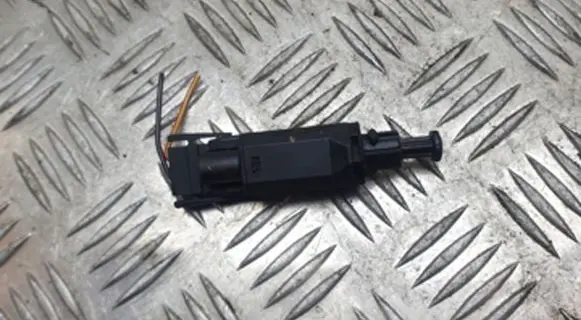 Volkswagen Transporter - Caravelle T4 Brake pedal sensor switch 191945515B