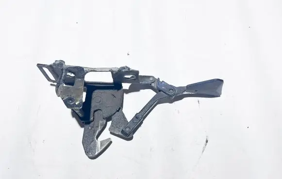 BMW 8 E31 Engine bonnet/hood lock/catch 51231970582