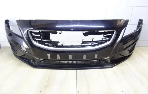Volvo V60 Front bumper 31290975