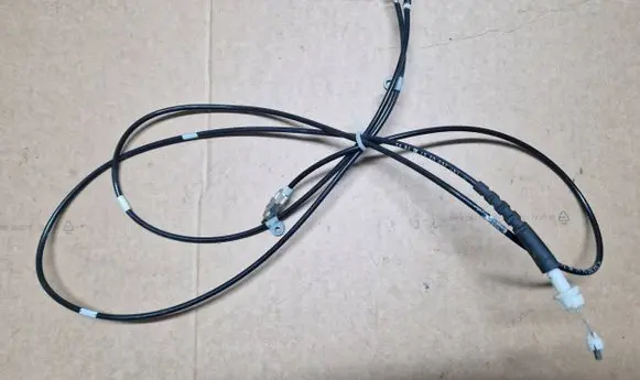 Mercedes-Benz S W140 Gear shift cable linkage 1402670464 1402600251