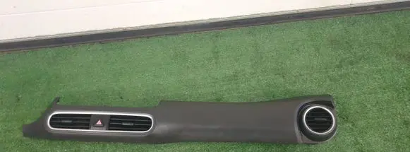 Hyundai Kona I Dashboard trim 84777-J9200 84760-J9010