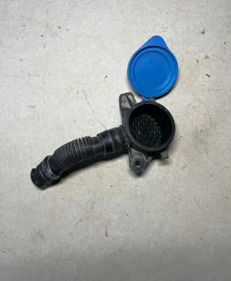 BMW M4 F82 F83 Windshield washer fluid reservoir/tank 7241664 010108