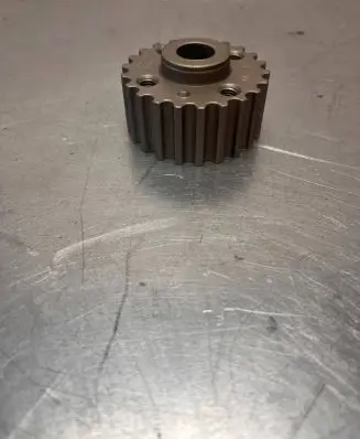 Volkswagen Golf VI Crankshaft pulley 03P105263