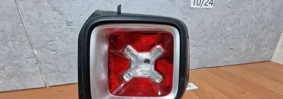 Jeep Renegade Rear/tail lights set 520605780X