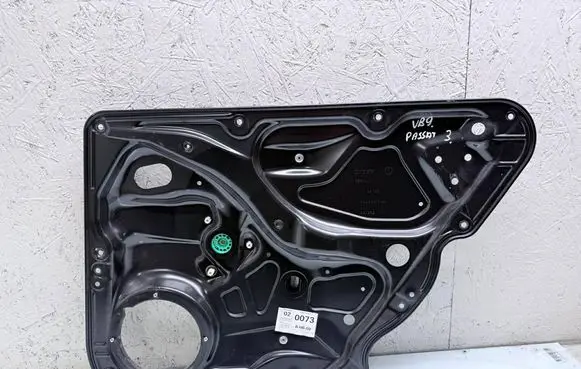 Volkswagen PASSAT B6 Rear window lifting mechanism without motor 3C4839755H