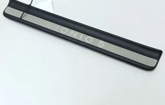Hyundai Ioniq 5 Front sill trim cover 85884GI100