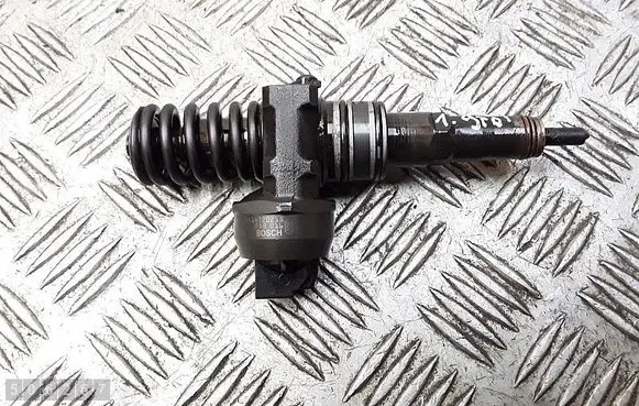 Skoda Octavia Mk2 (1Z) Fuel injector 038130073ag 0414720215