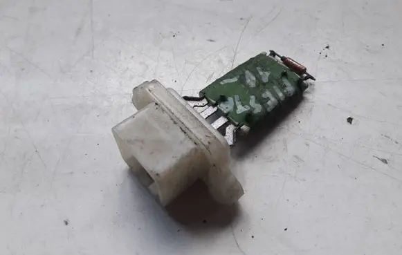 Ford Focus Heater blower fan relay 