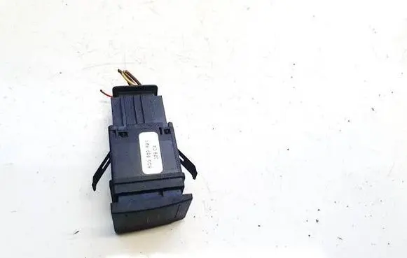 Volkswagen Polo IV 9N3 Windscreen/window heater switch 6q0959621