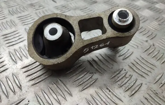 Ford B-MAX Engine mount bracket