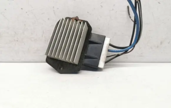 Mitsubishi Pajero Heater blower motor/fan resistor