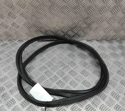 Toyota GT 86 Trunk rubber seal (body) SU00305128
