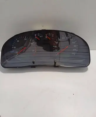 Volkswagen PASSAT B5.5 Speedometer (instrument cluster) 3B0919881N