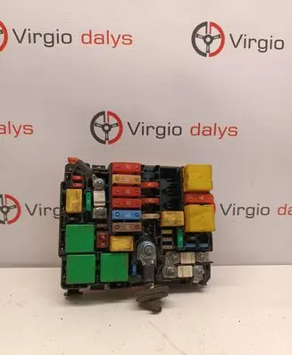 Peugeot 308 Fuse module 9804848580