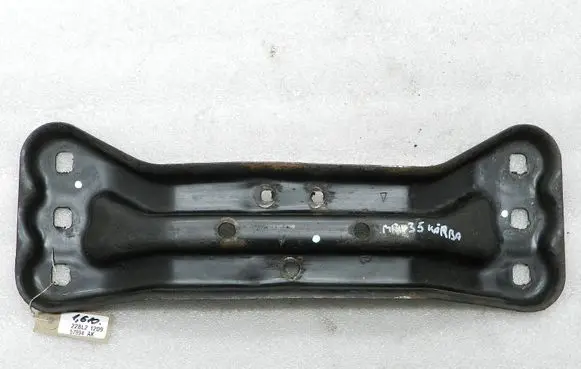 Mercedes-Benz E W212 Gearbox mounting bracket A2122421801 A2122422601