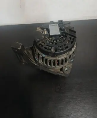 Volvo S60 Generator/alternator 30667787 0124525060