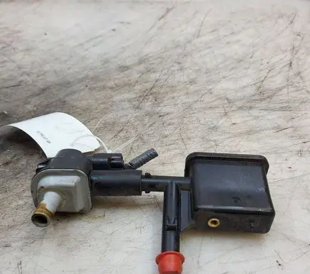 Mazda CX-5 II Valve vacuum PE0118751 1362007230