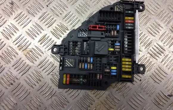 BMW X3 F25 Fuse module 9210859