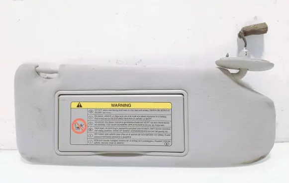 Toyota Avensis T250 Sun visor