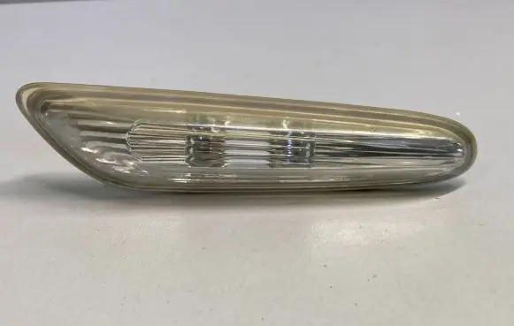 BMW 5 E60 E61 Front fender indicator light 71657411