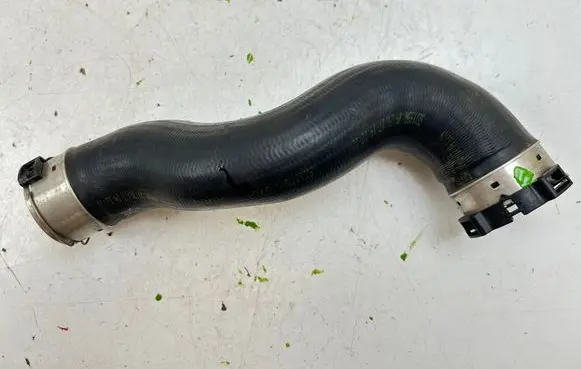 Intercooler hose/pipe