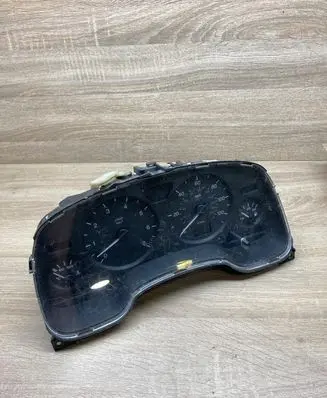 Opel Astra G Speedometer (instrument cluster) 90561455QQ