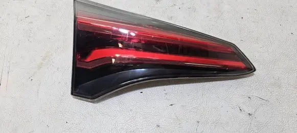 Toyota RAV 4 (XA40) Tailgate rear/tail lights 8159042031