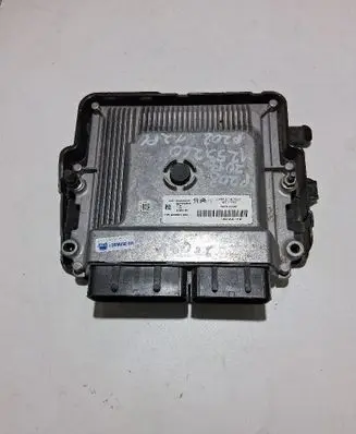 Peugeot 208 I Engine control unit/module ECU 9818160080