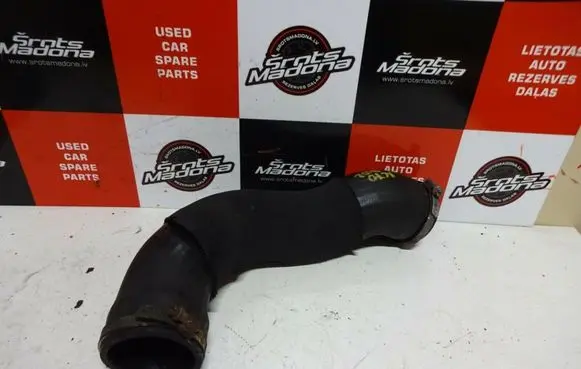 Volvo XC70 Intercooler hose/pipe 31370488