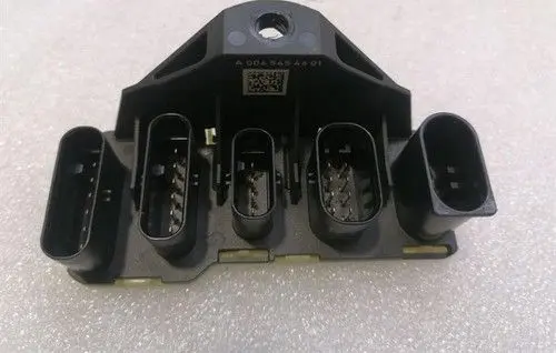 Mercedes-Benz S W222 Fuse module A0065454601