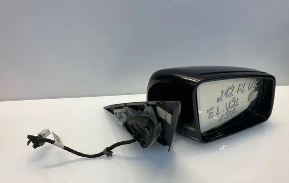 Mercedes-Benz E W212 Front door electric wing mirror A2128101016 2128101016