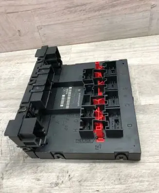 Volkswagen Touran I Comfort/convenience module 3C8937049E F005V00745 H54S2602